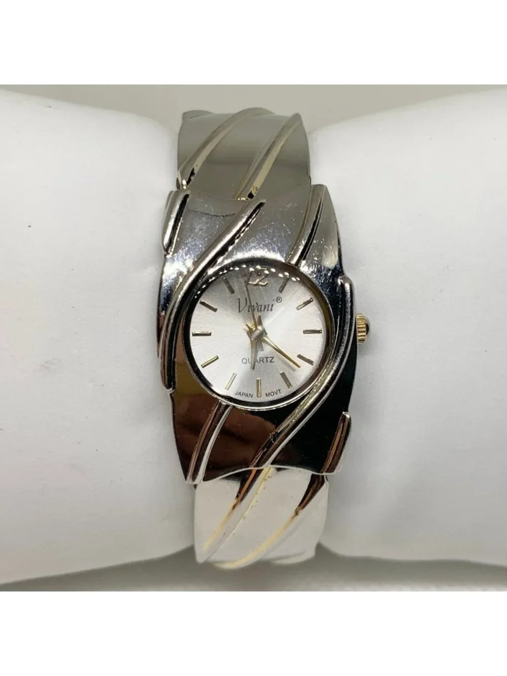 Vivani women’s silver gold tone cuff bracelet watch 23mm quartz size 6” running